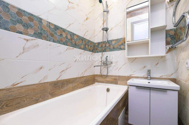 2-комн квартира Кошурникова улица, д.13/1 2-комн квартира Кошурникова улица, д.13/1
