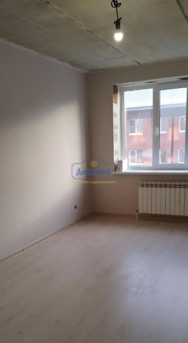 1-комн квартира Изумрудная ул., 8