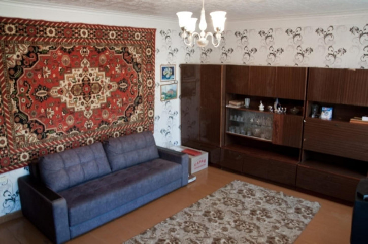 2-комн квартира ул Советской Армии, 4