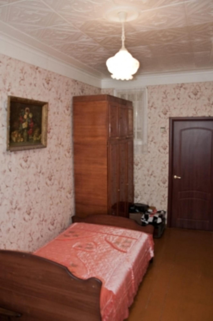 2-комн квартира ул Советской Армии, 4