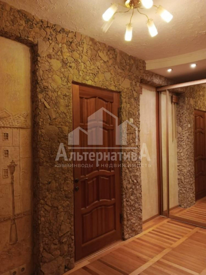 3-комн квартира Победы пр-т.