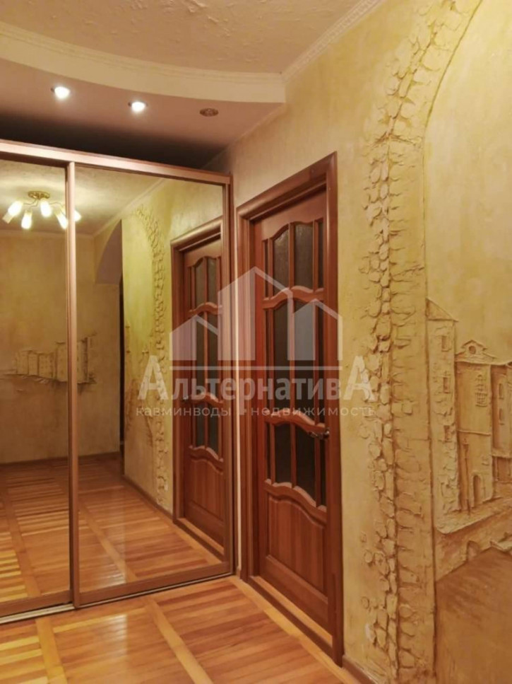 3-комн квартира Победы пр-т.