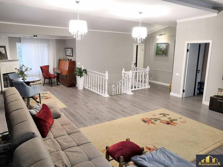 5-комн квартира Солженицына ул.