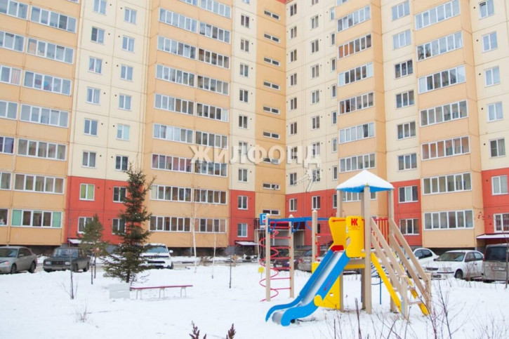 2-комн квартира Виктора Уса, 3