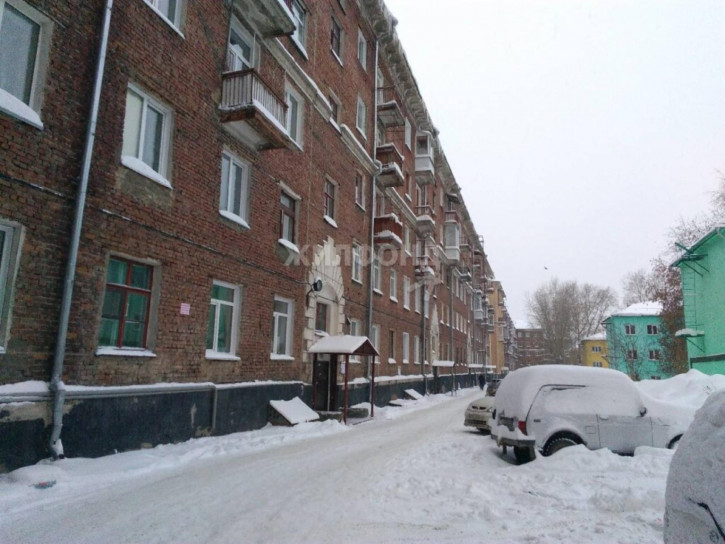 3-комн квартира Пархоменко, 4