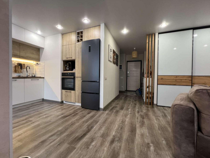 3-комн квартира Кирова проспект, 322ак3
