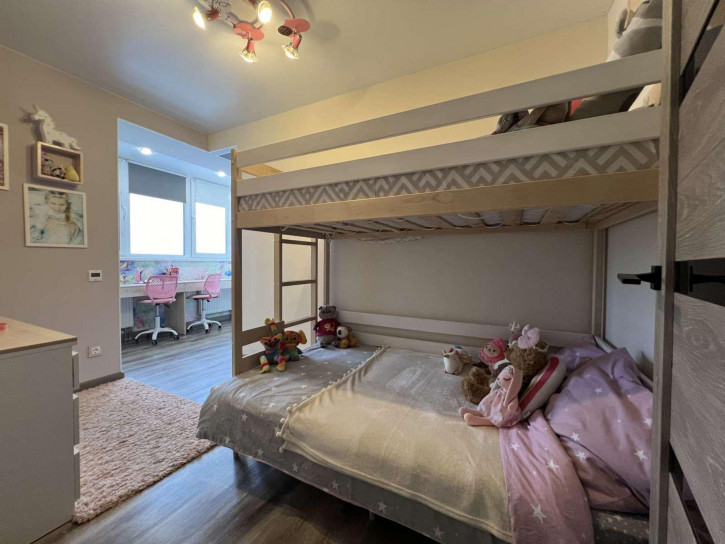 3-комн квартира Кирова проспект, 322ак3