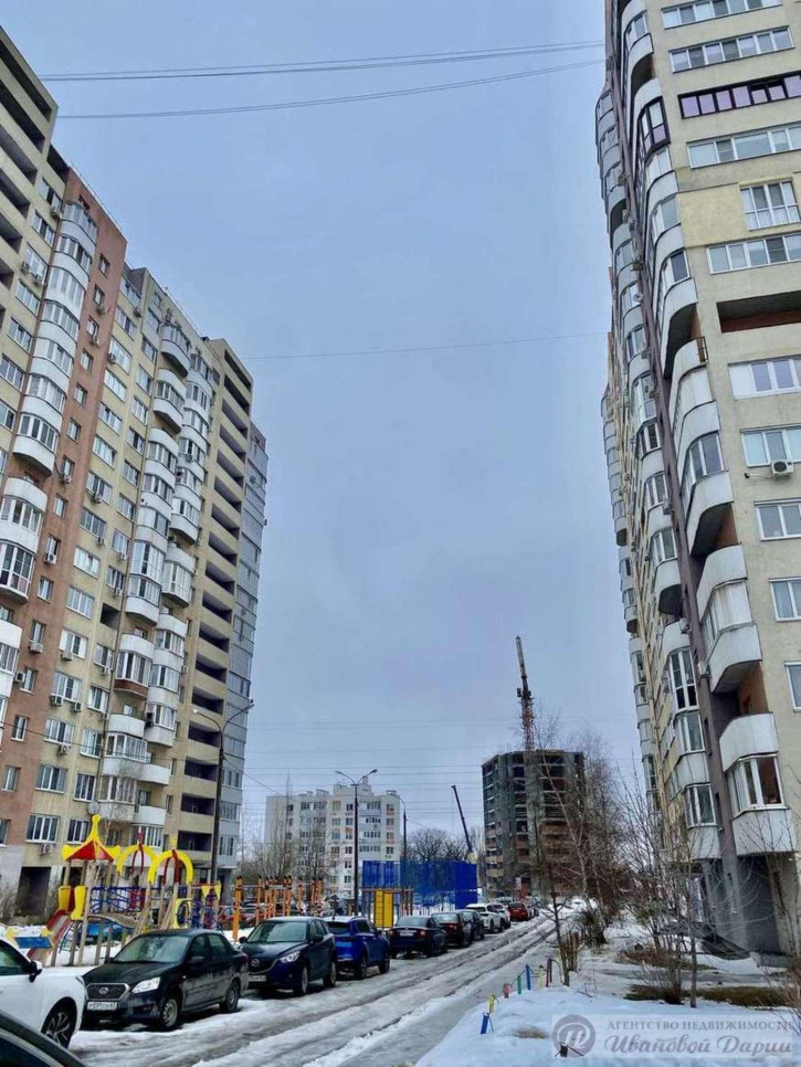 3-комн квартира 6-я просека, 144