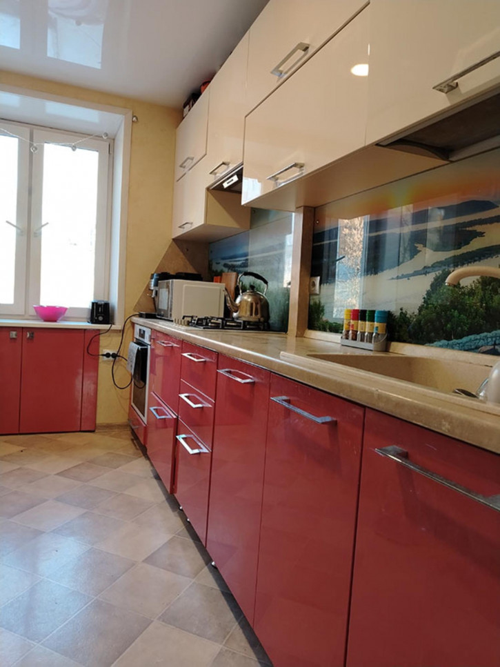 3-комн квартира Балаковская улица, 8