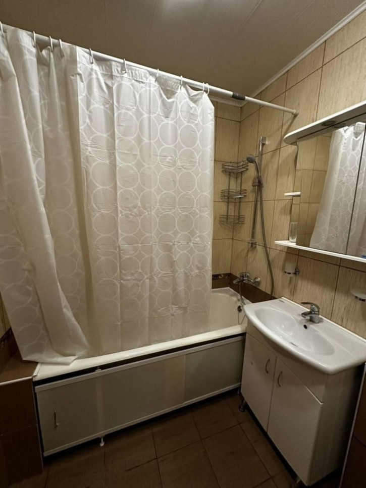 1-комн квартира Революционная улица, 130