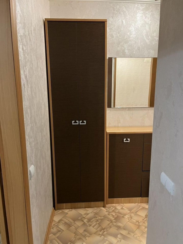 2-комн квартира Аэродромная улица, 114