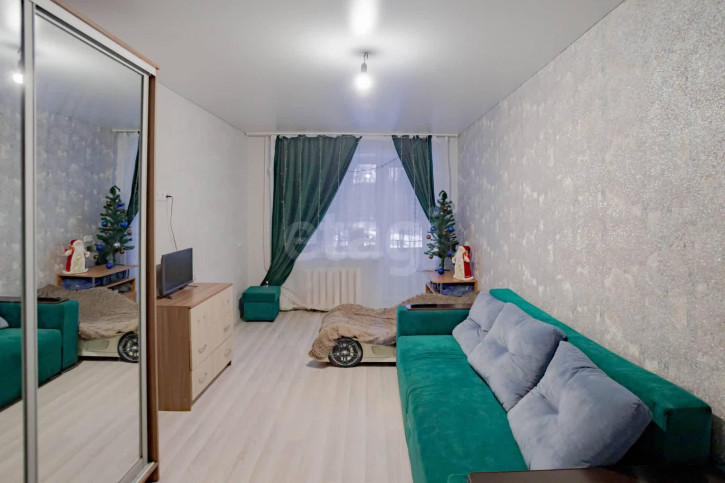 3-комн квартира улица Можайского, 60