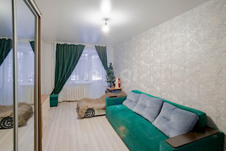 3-комн квартира улица Можайского, 60