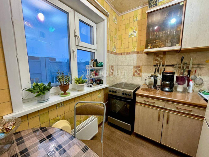 2-комн квартира Нансена улица, д.102