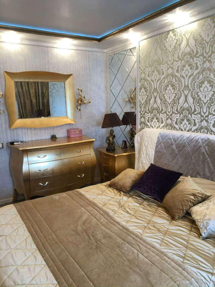 3-комн квартира Буденного улица, 13