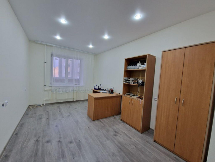 3-комн квартира Родионовка ул, 8