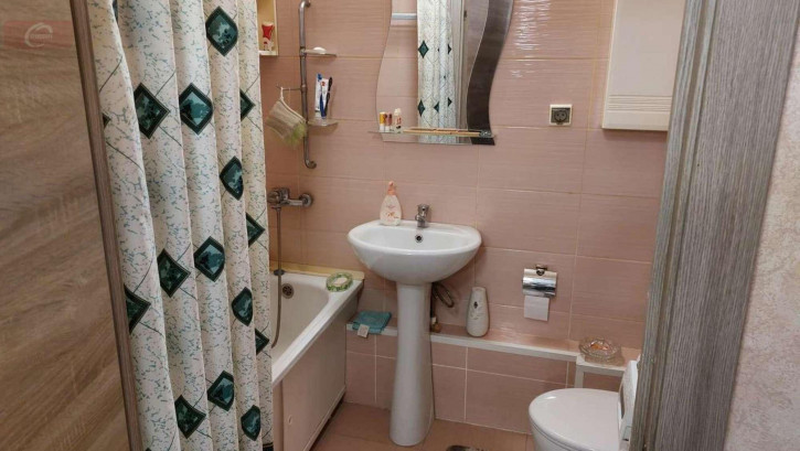 1-комн квартира Весенняя улица, 1