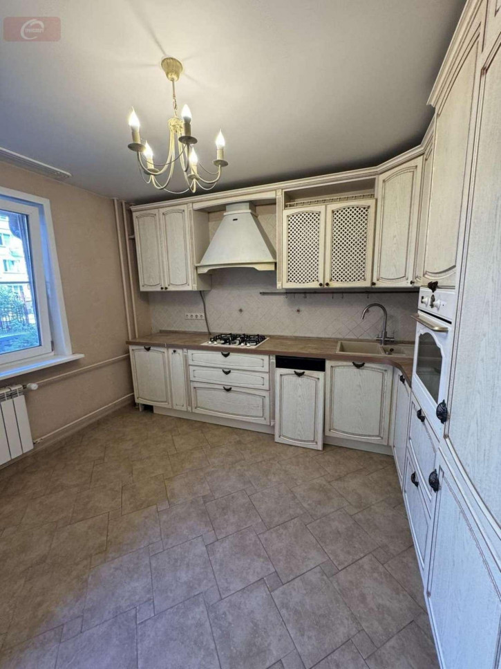 4-комн квартира 50 лет Октября ул, 97 4-комн квартира 50 лет Октября ул, 97