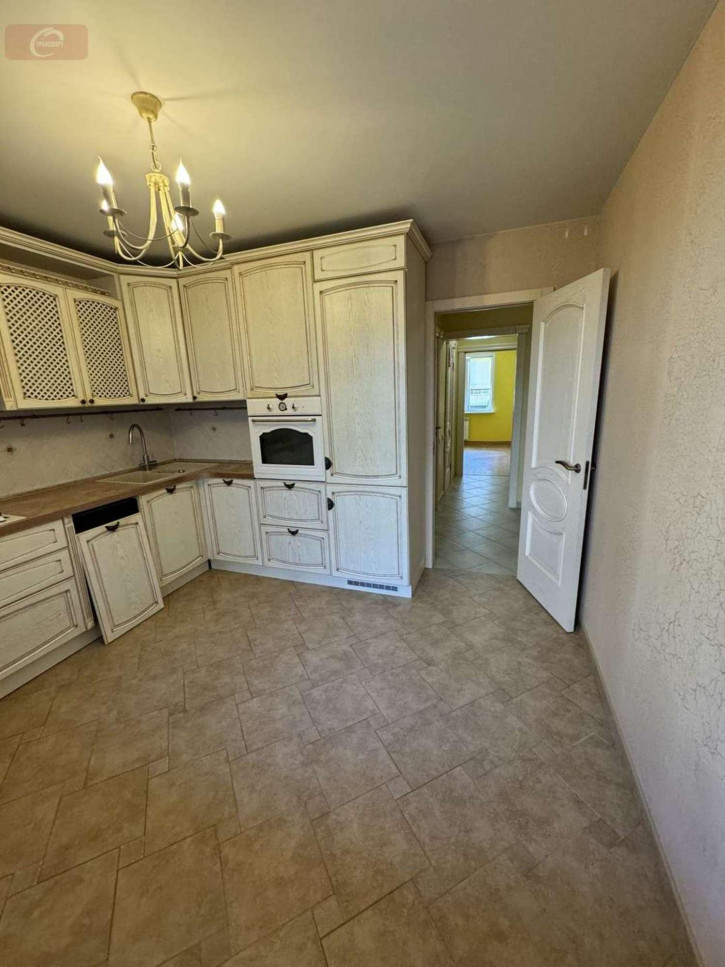 4-комн квартира 50 лет Октября ул, 97 4-комн квартира 50 лет Октября ул, 97