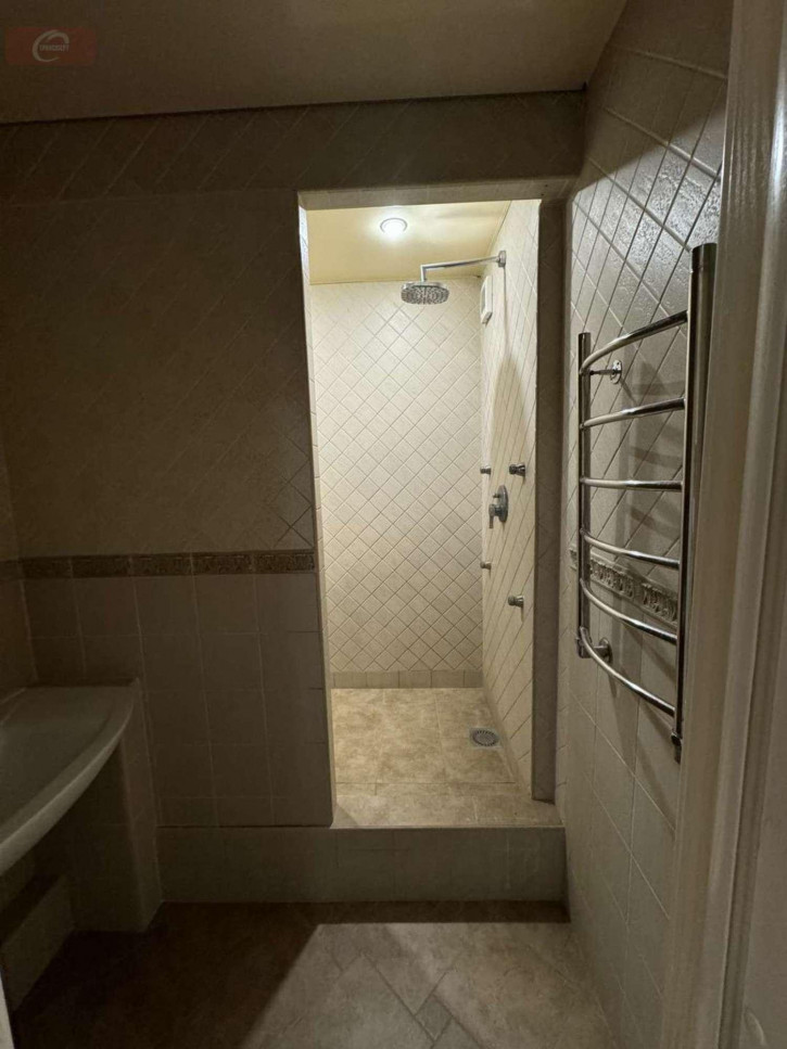 4-комн квартира 50 лет Октября ул, 97 4-комн квартира 50 лет Октября ул, 97