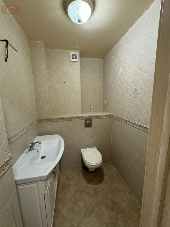 4-комн квартира 50 лет Октября ул, 97 4-комн квартира 50 лет Октября ул, 97