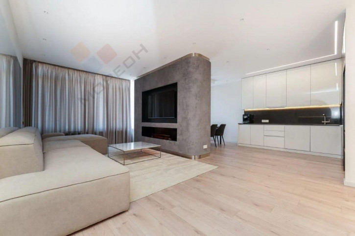 4-комн квартира Гаврилова ул, 27/1