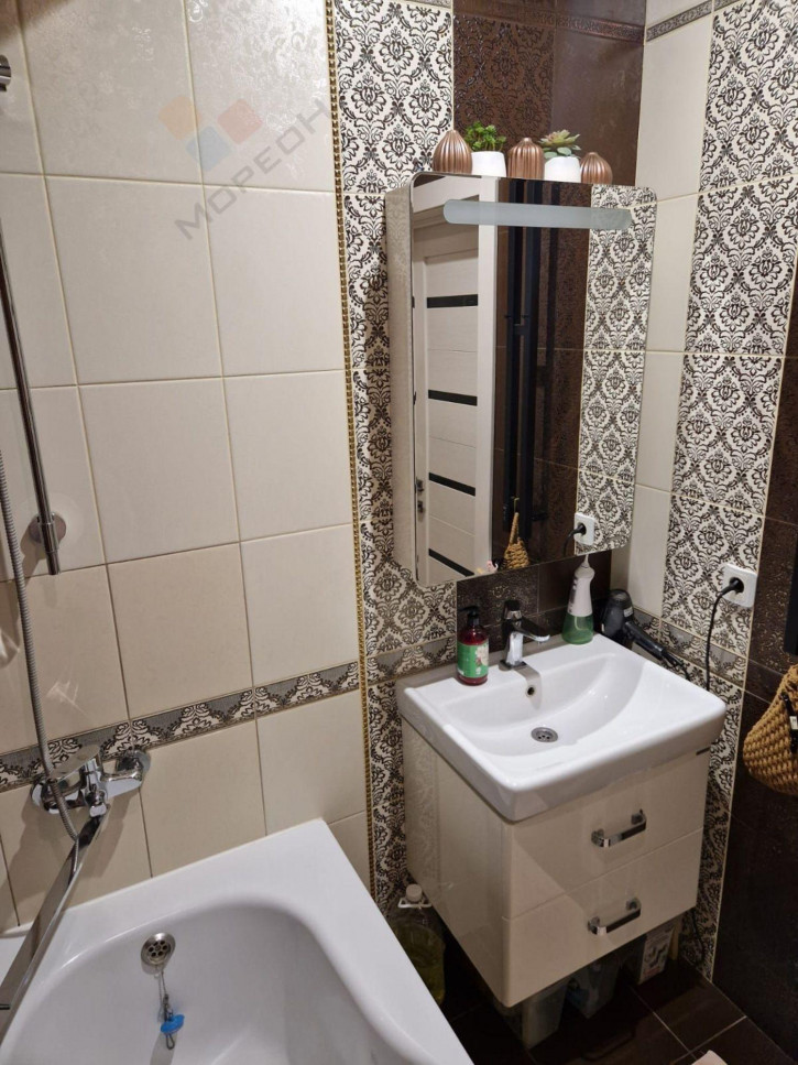 2-комн квартира Целиноградская ул, 4/2