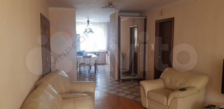 3-комн квартира Кирова ул, 116