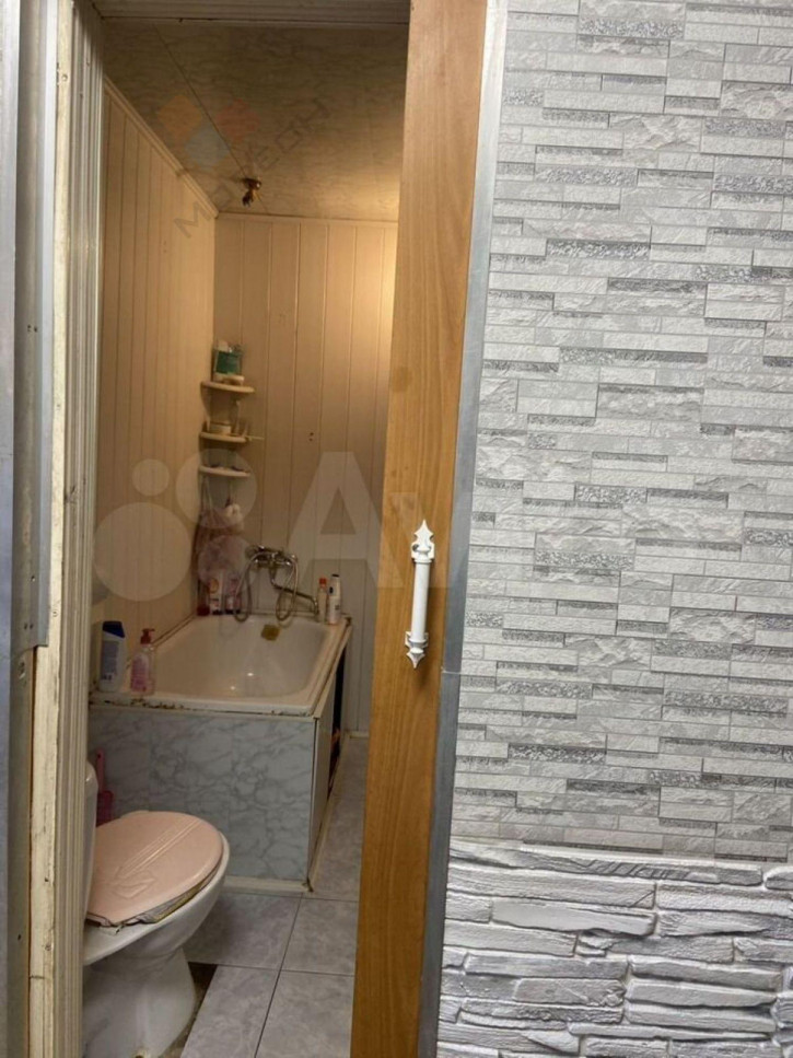 Комната Комарова ул, 19