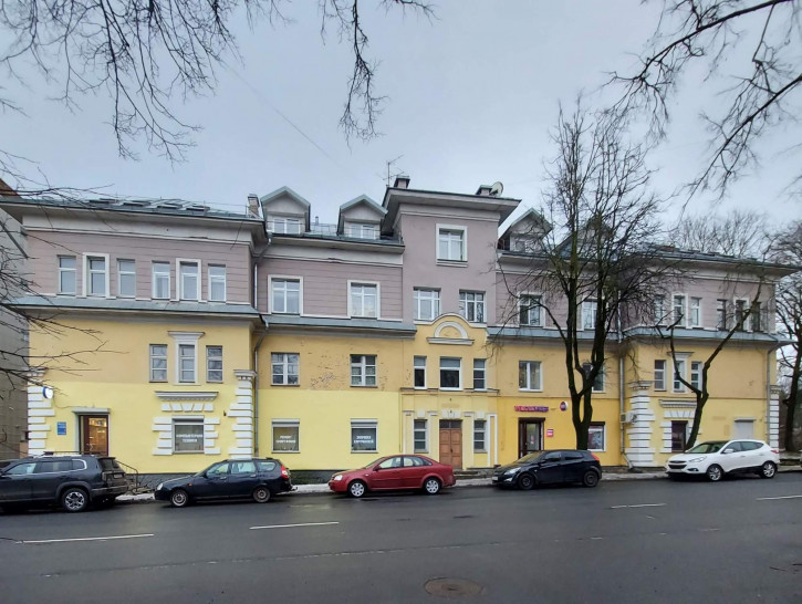 4-комн квартира Некрасова улица, д.15А