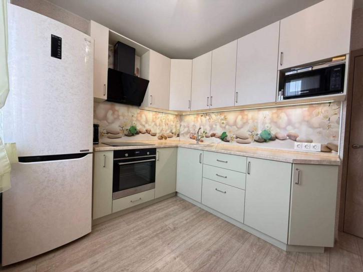 2-комн квартира Каштановая улица, д.5 2-комн квартира Каштановая улица, д.5