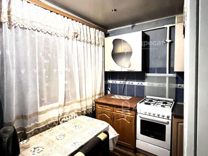 2-комн квартира ул. Батова,  д.4