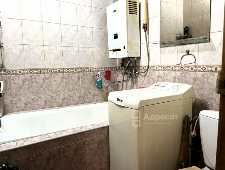 2-комн квартира ул. Батова,  д.4