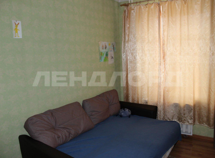 3-комн квартира улица Миронова, 2