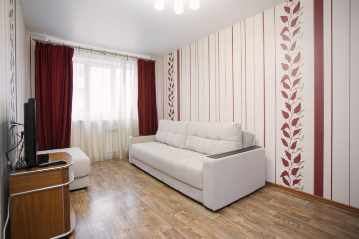 1-комн квартира Штрауса ул, 32