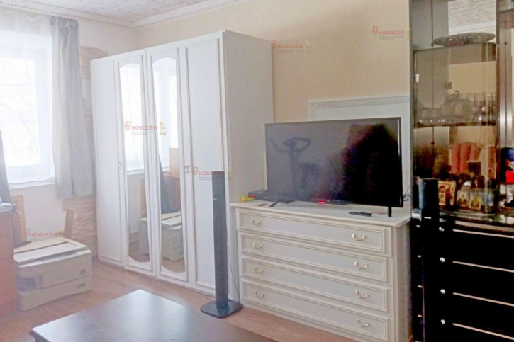 3-комн квартира Кобозева 14