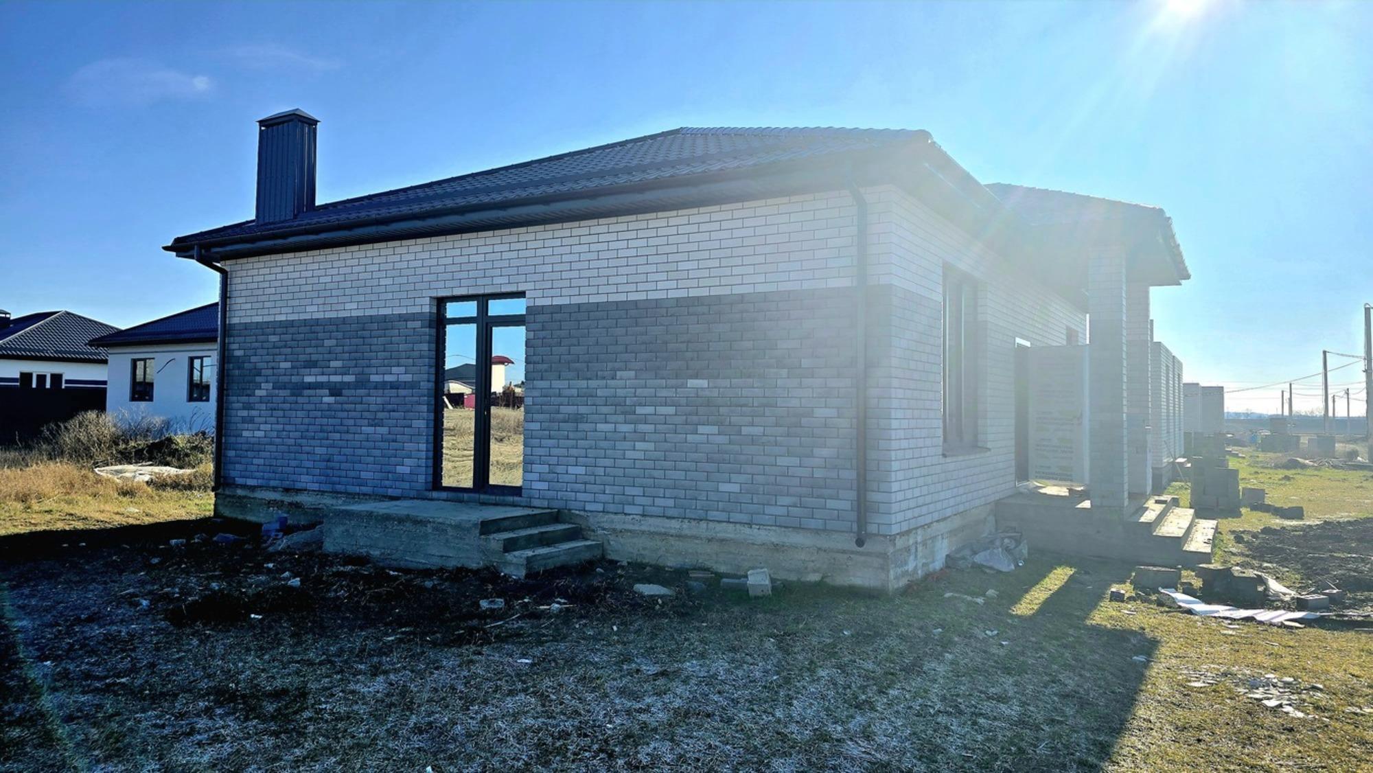 Купить дачу, дом, коттедж за 10 500 000 рублей на Изумрудный переулок