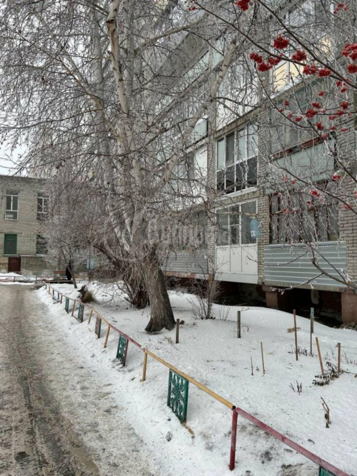 3-комн квартира Конституции проспект, 62а