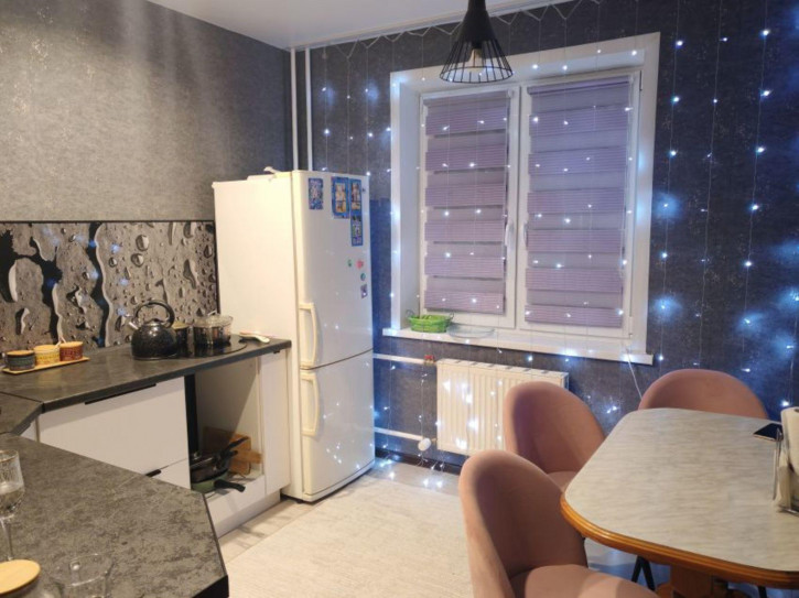 2-комн квартира 7 микрорайон, 23