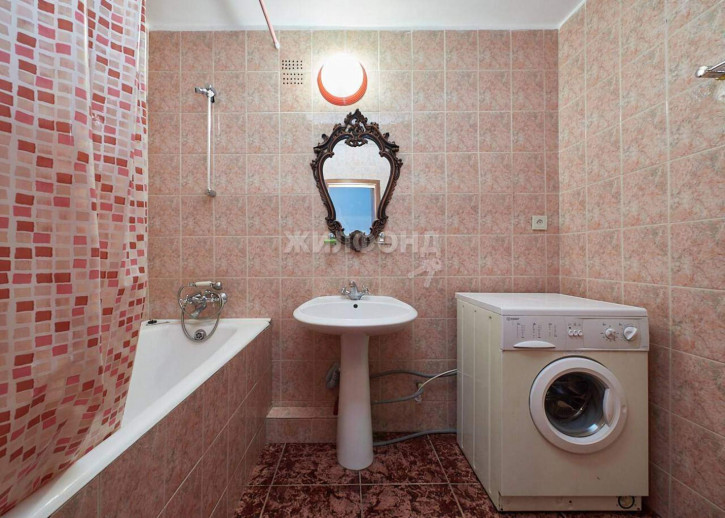 5-комн квартира Сибиряков-Гвардейцев улица, д.23/1 5-комн квартира Сибиряков-Гвардейцев улица, д.23/1