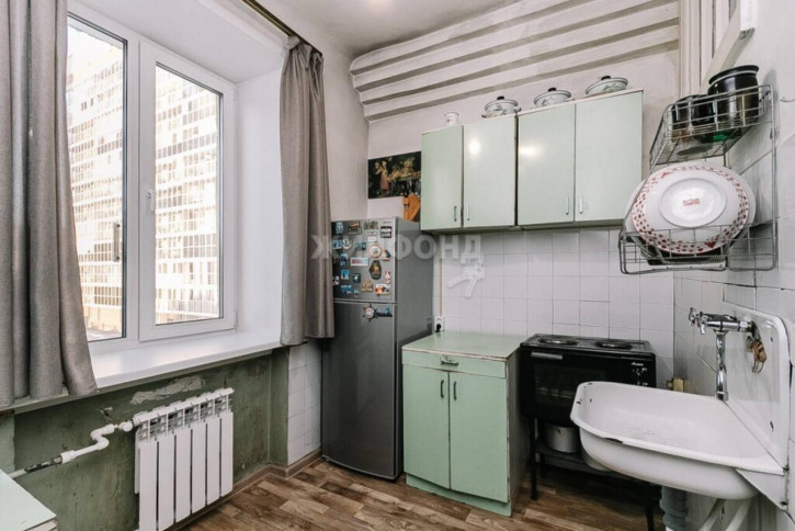 2-комн квартира Королёва, 15