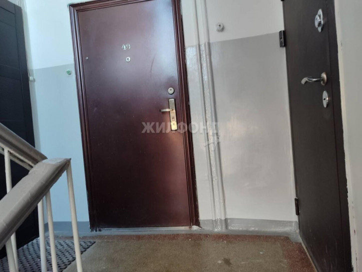 2-комн квартира Ленинградская, 111