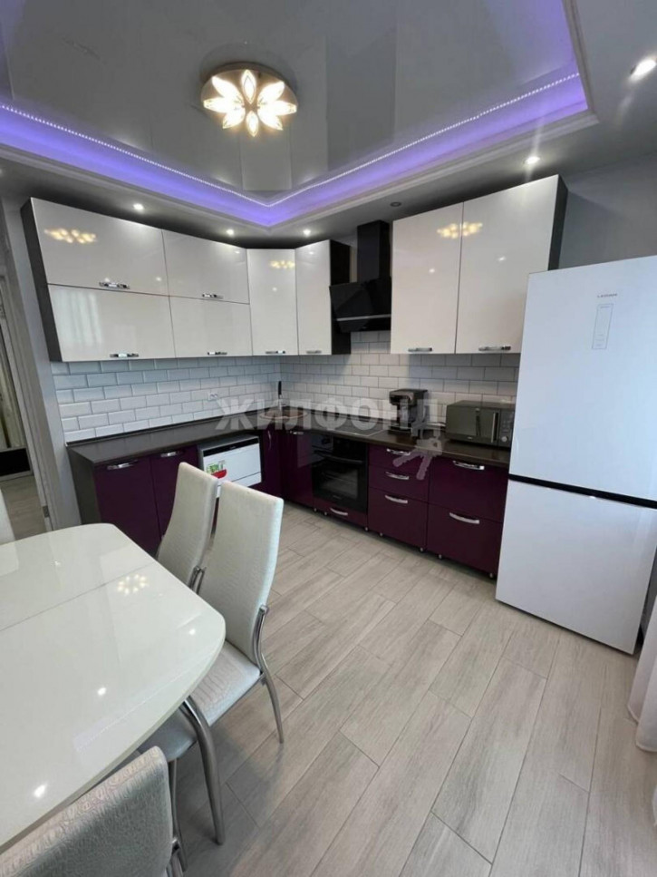 3-комн квартира Танковая, 32