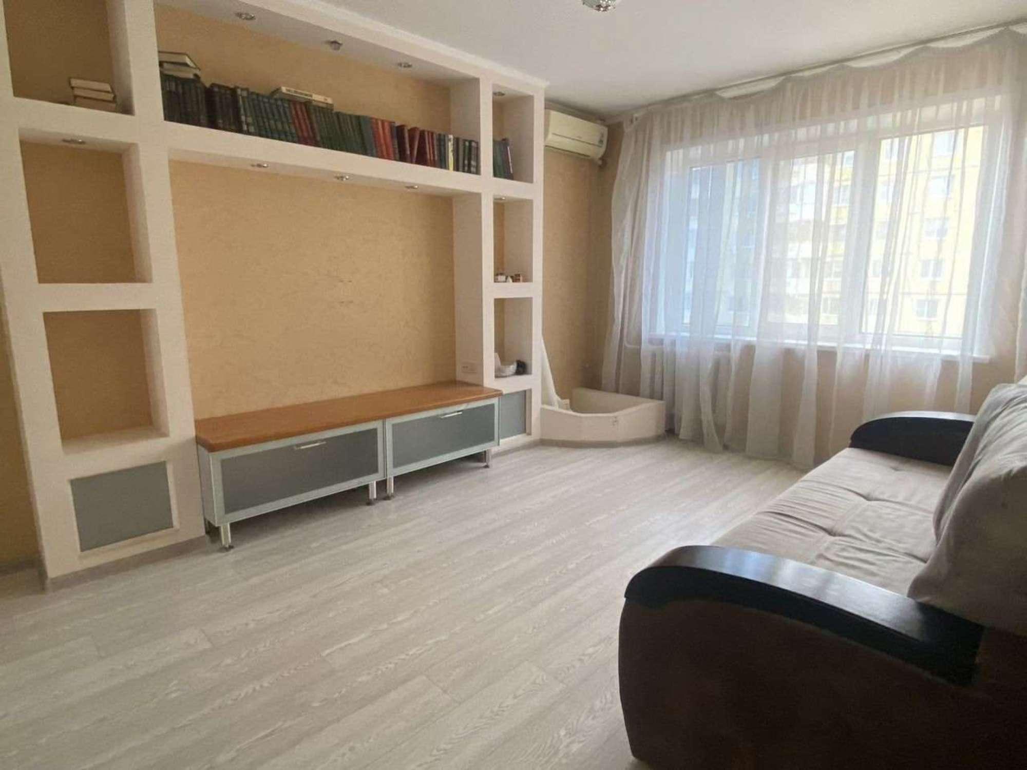 Сдать квартиру за 23 000 рублей на Кирова проспект, 350а
