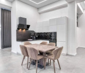 6-комн, 160кв м, этаж 11/12 Революции улица, д.4А