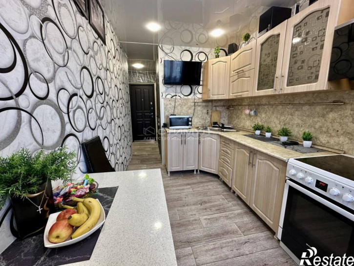 3-комн квартира Россия,  г. Комсомольск-на-Амуре, ул. Водонасосная, д. 66