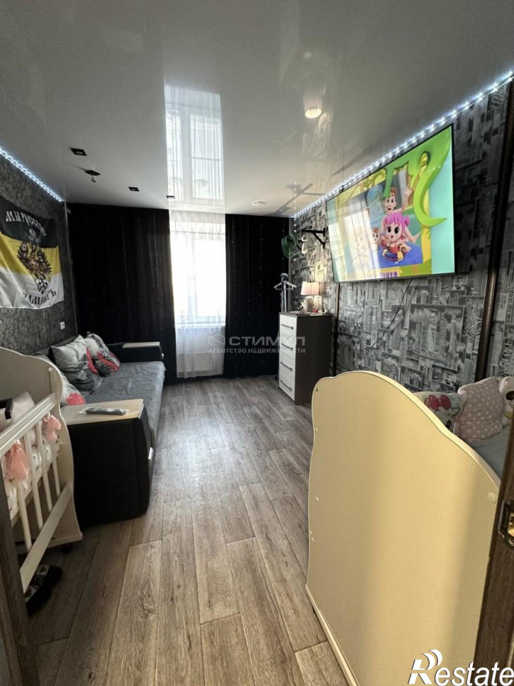 3-комн квартира Россия,  г. Комсомольск-на-Амуре, ул. Водонасосная, д. 66