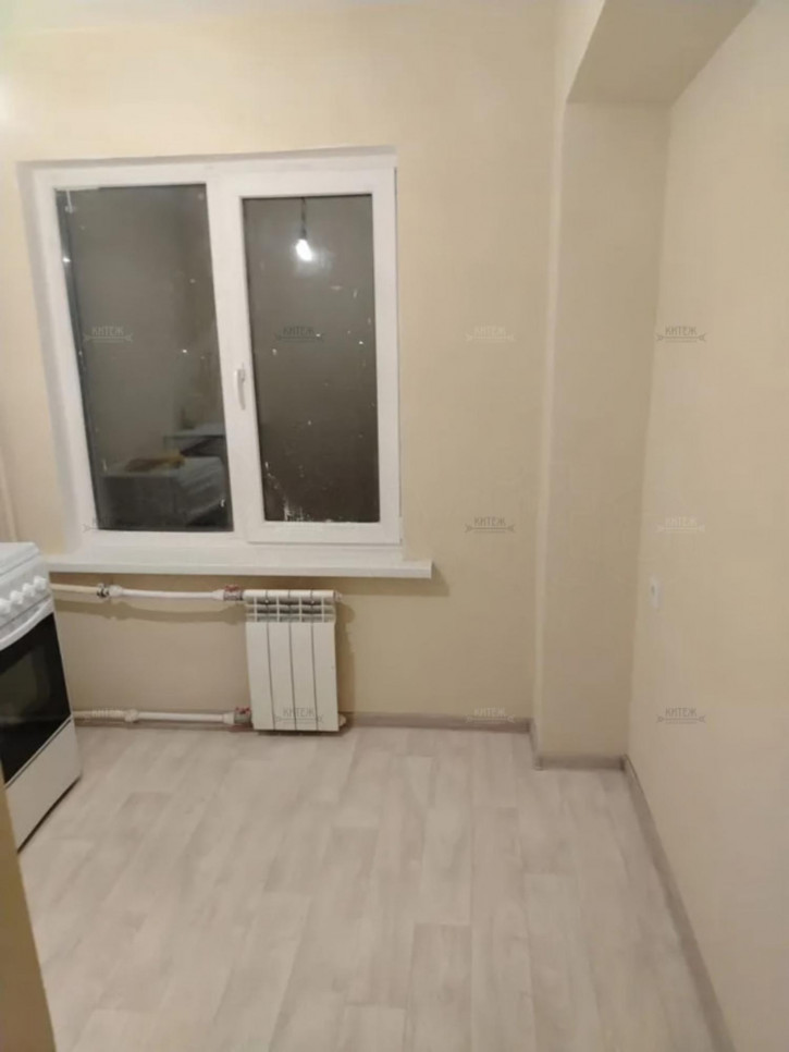 2-комн квартира Хрустальная улица,62