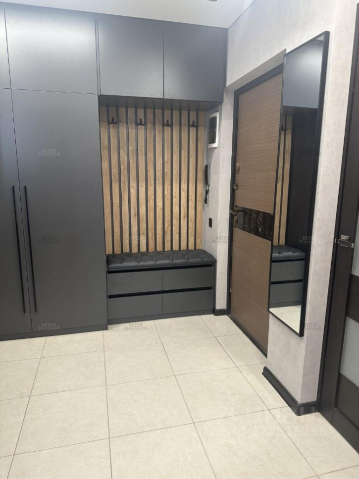 2-комн квартира Хрустальная улица,44к5