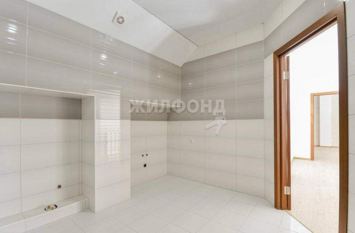 4-комн квартира Санаторная улица, д.65/6 4-комн квартира Санаторная улица, д.65/6